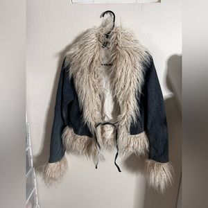 Denim jacket with fur